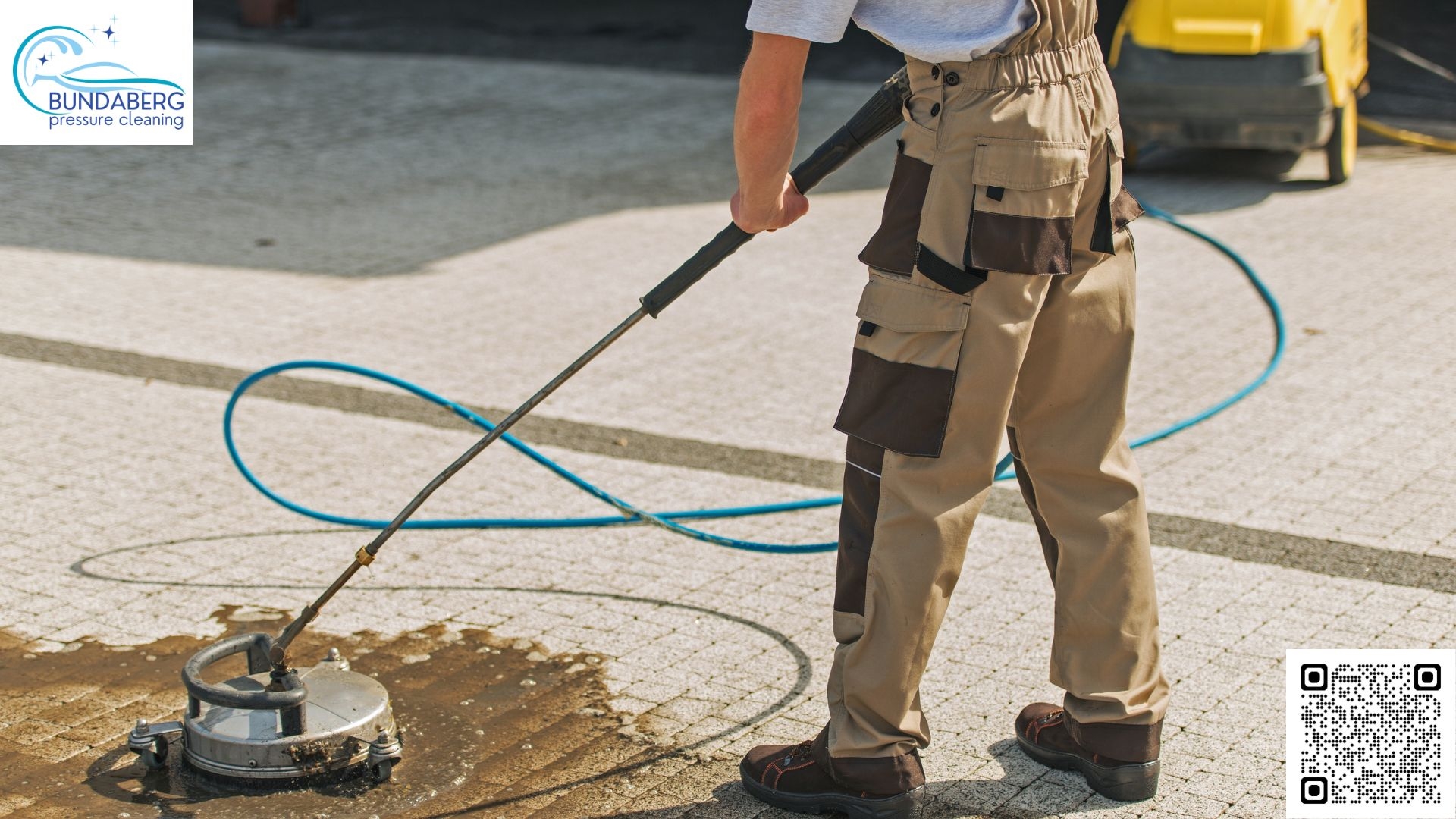 What are the risks of DIY roof cleaning?